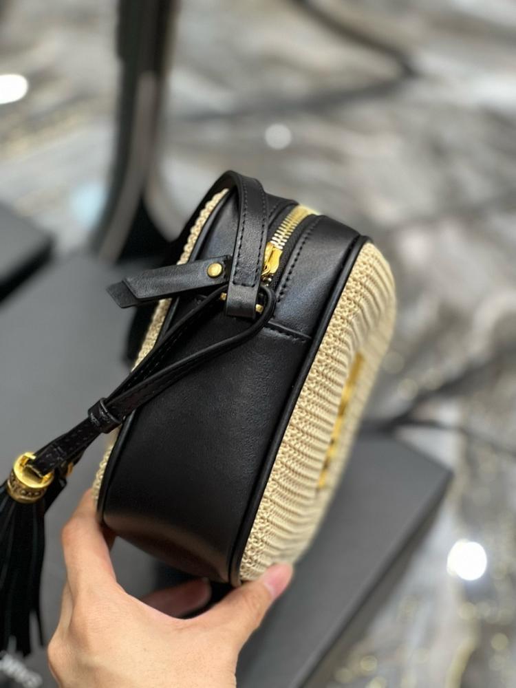 Stylish Refined Black Woven Calfskin Shoulder Bag