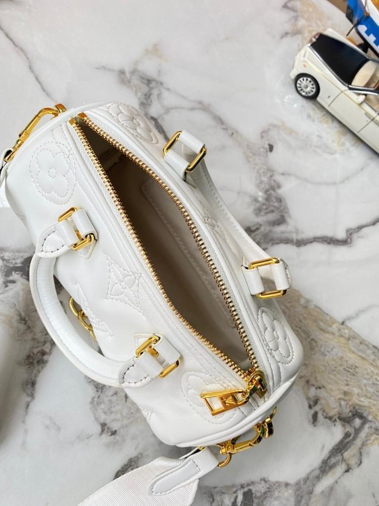 Luxury Stylish Quilted Calfskin Shoulder Bag