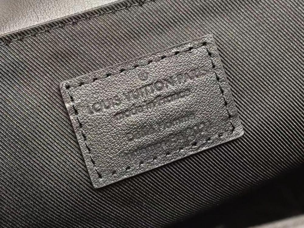 Elegant Shoulder Bag