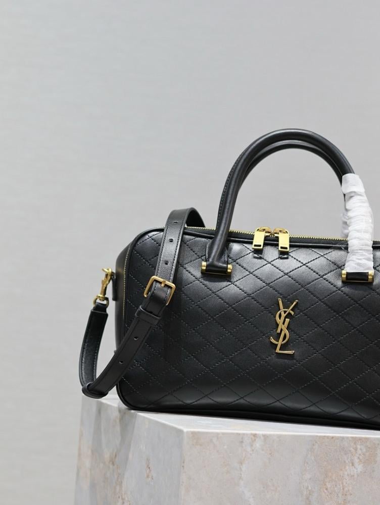 Modern Leather Travel Bag