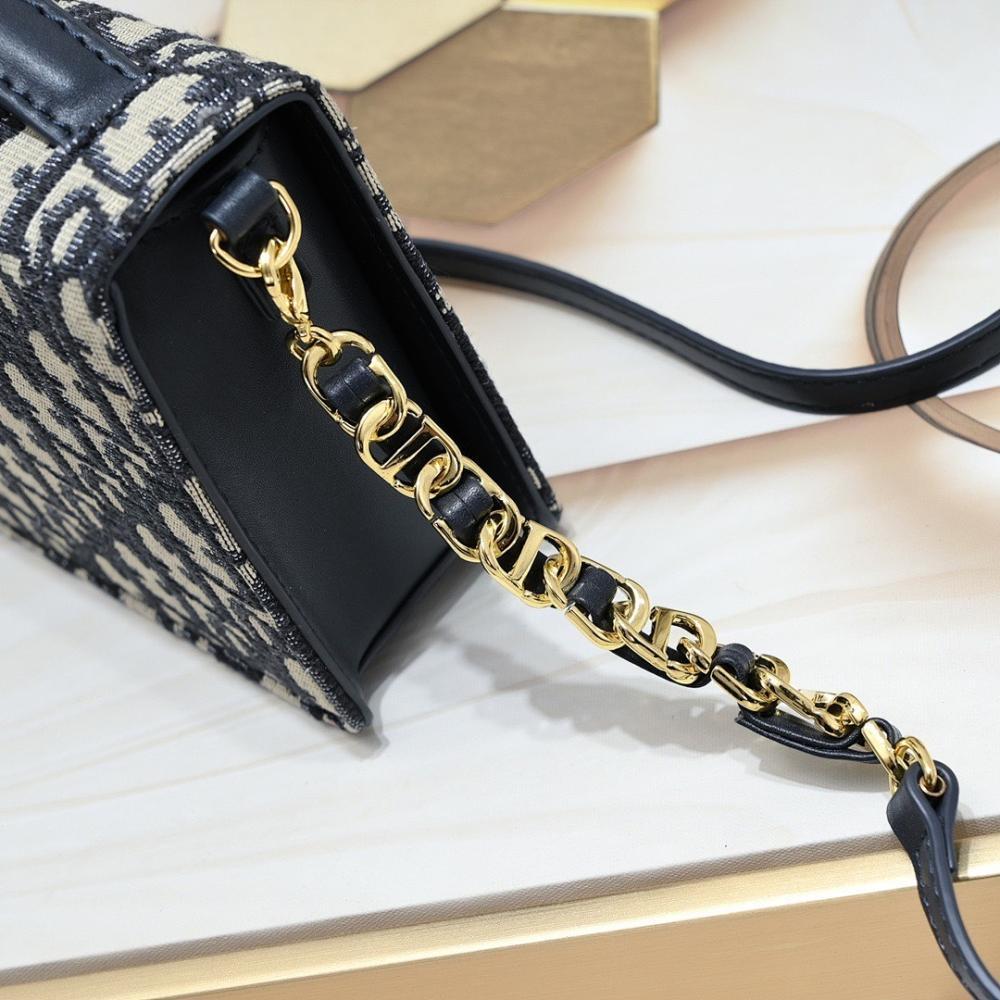 Modern Printed Leather Shoulder Bag – Special Edition