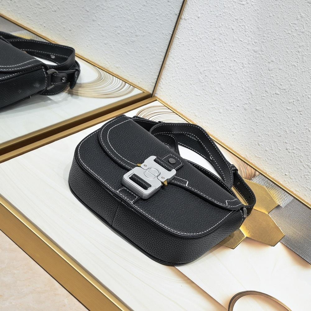 Stylish Refined Black Calfskin Shoulder Bag