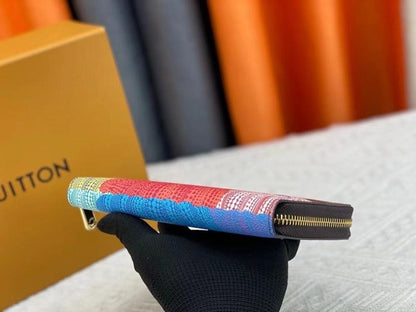 Luxury Elegant Gold Calfskin Wallet