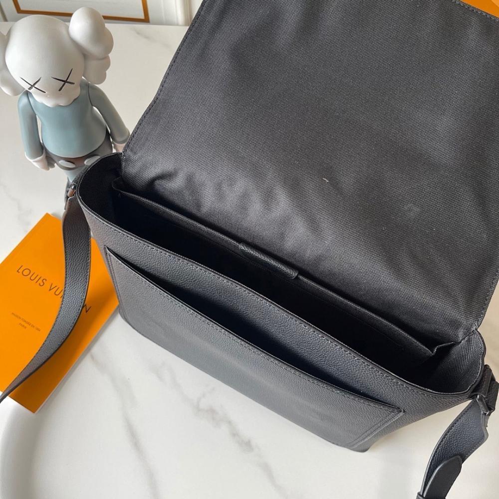 Stylish Refined Quilted Leather Top Handle Bag