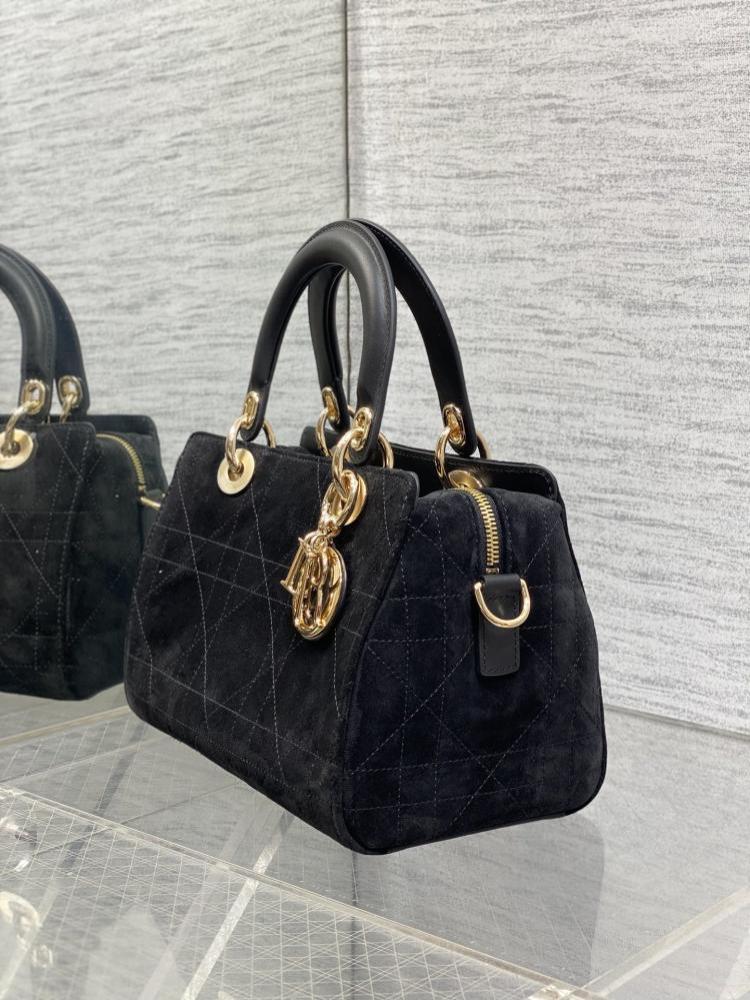 Elegant Leather Top Handle Bag