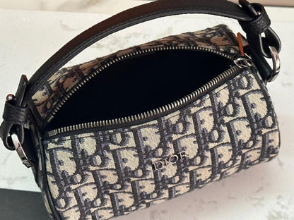 Italian-Inspired Luxury Black Leather Shoulder Bag