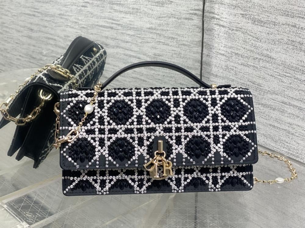 Embroidered Wallet