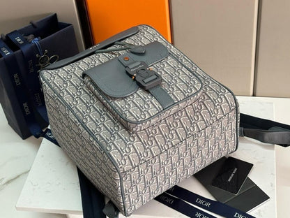 Saddle Top Handle Bag