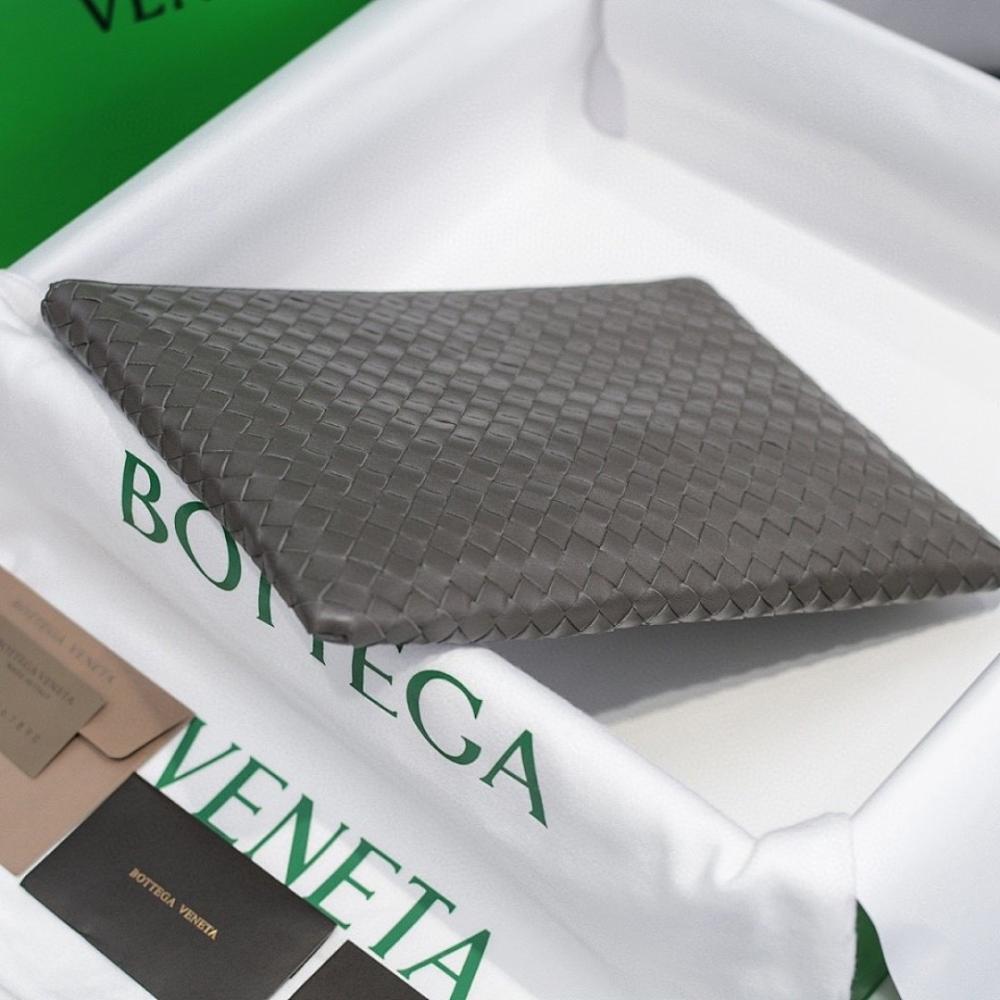 Modern Luxury Quilted Lambskin Bag – Limited Edition