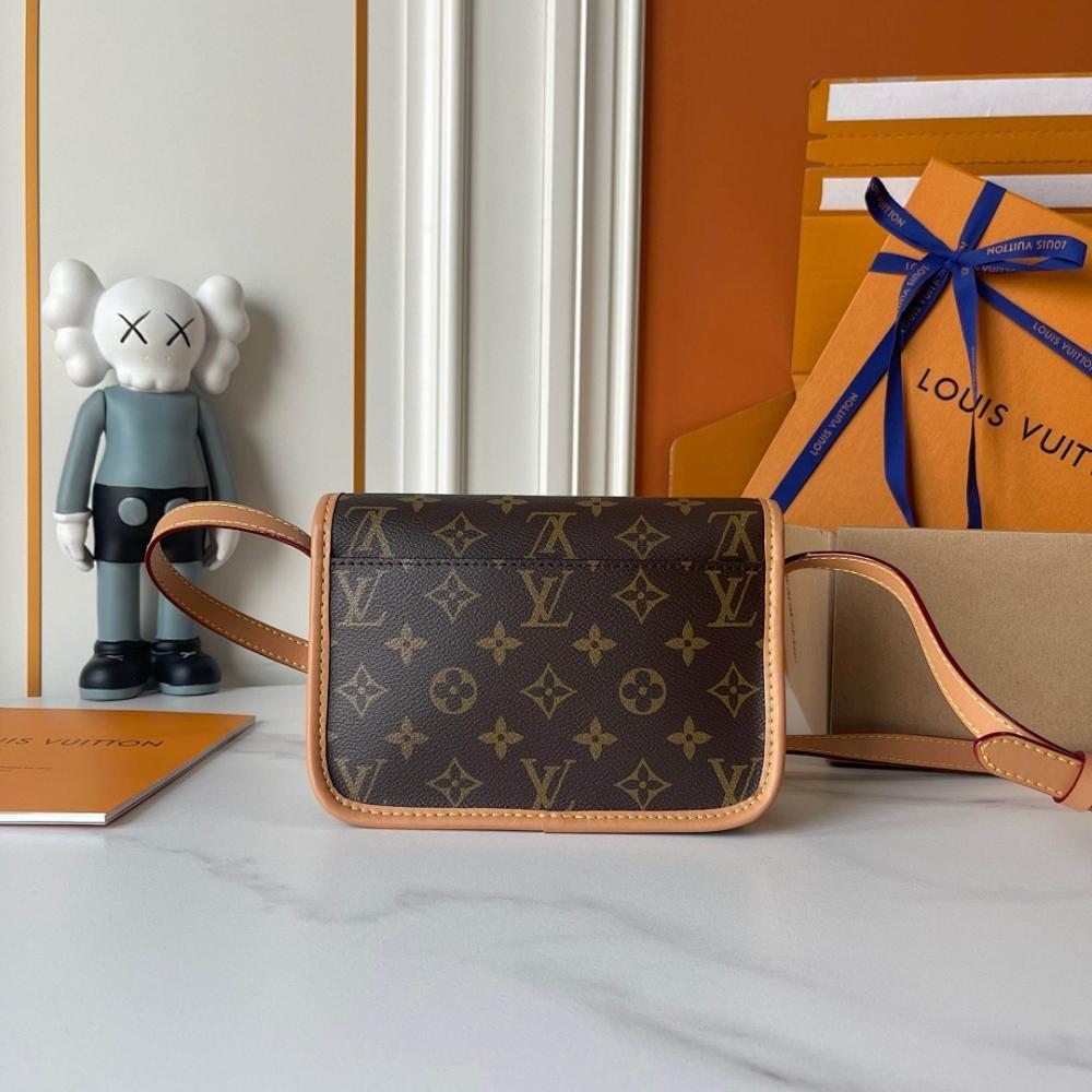 Arco Monogram Leather Shoulder Bag
