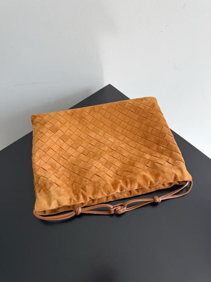 Elegant Leather Shoulder Bag