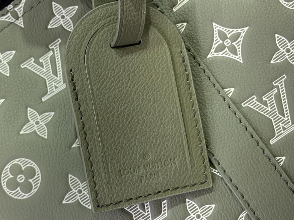 Elegant Travel Bag