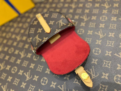Modern Italian-Inspired Canvas Shoulder Bag