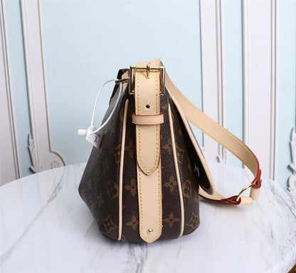 Luxury Refined Crossbody Bag