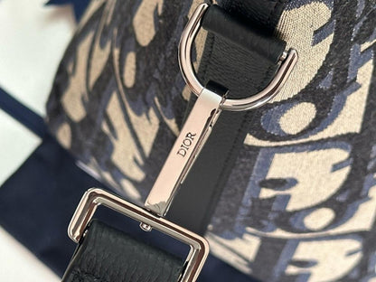 Elegant Stylish Black Printed Leather Shoulder Bag
