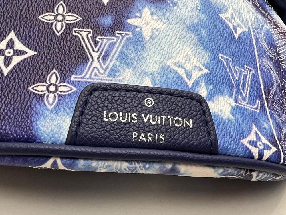 Classic Leather Shoulder Bag – Limited Edition