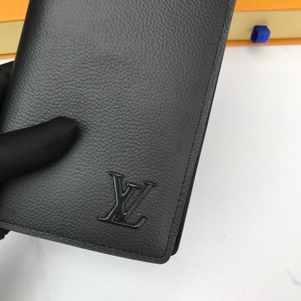 Elegant Leather Wallet – Special Edition