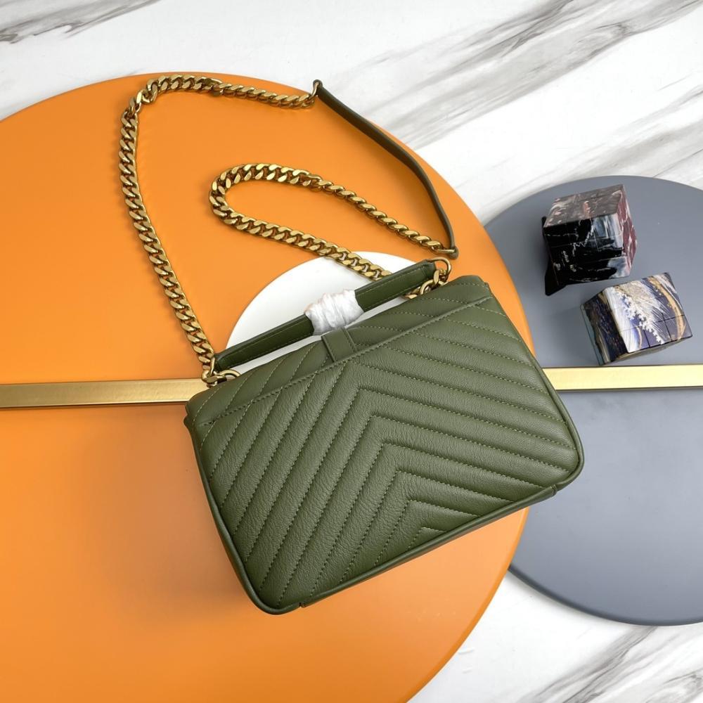 Classic Shoulder Bag