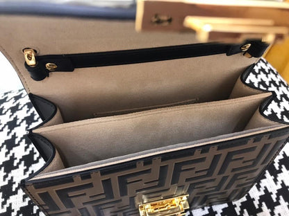 Elegant Shoulder Bag