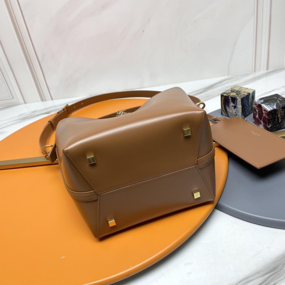 Bucket Bag