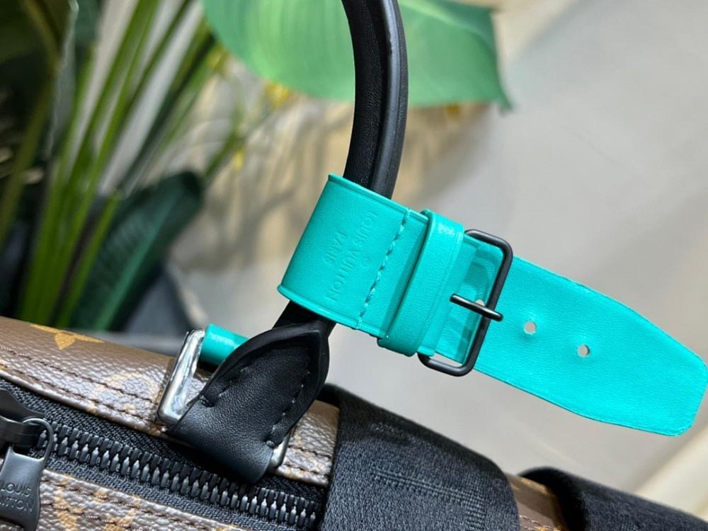 Modern Italian-Inspired Canvas Bag