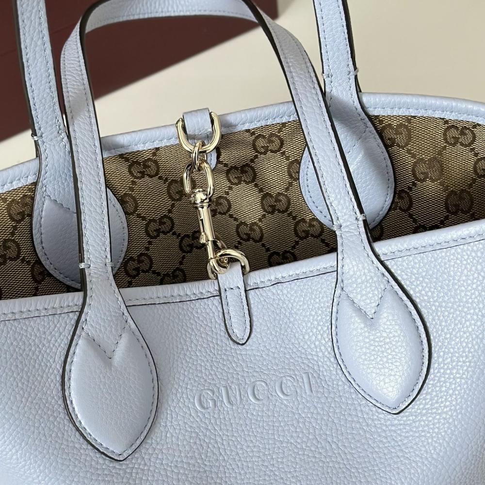 Classic Shoulder Bag