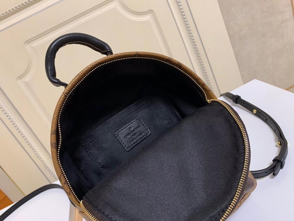 Italian-Inspired Stylish Calfskin Shoulder Bag