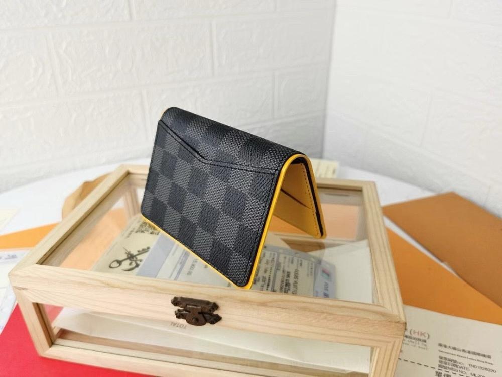 Classic Refined Leather Wallet