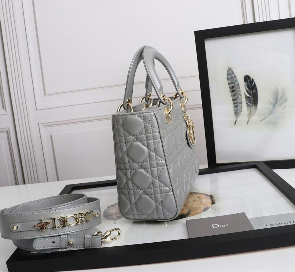 Modern Luxury Gold Leather Shoulder Bag