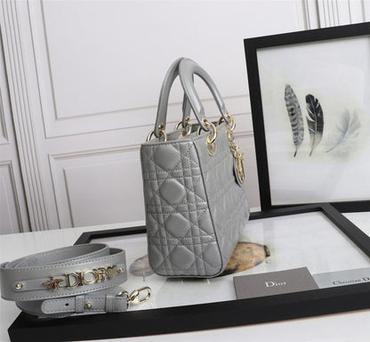 Modern Luxury Gold Leather Shoulder Bag