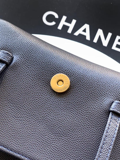Classic Leather Shoulder Bag