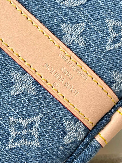 Modern Stylish Leather Top Handle Bag