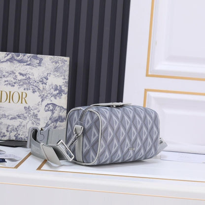 Stylish Refined Grey Leather Crossbody Bag