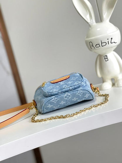 Classic Leather Shoulder Bag – Limited Edition