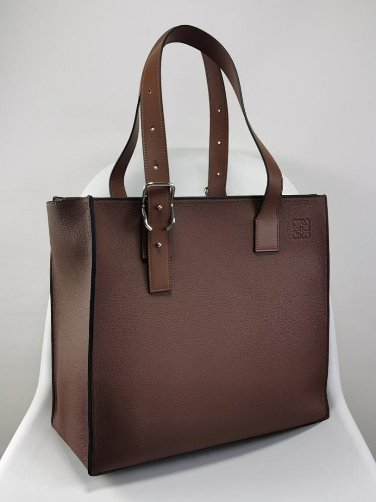 Modern Elegant Leather Bag