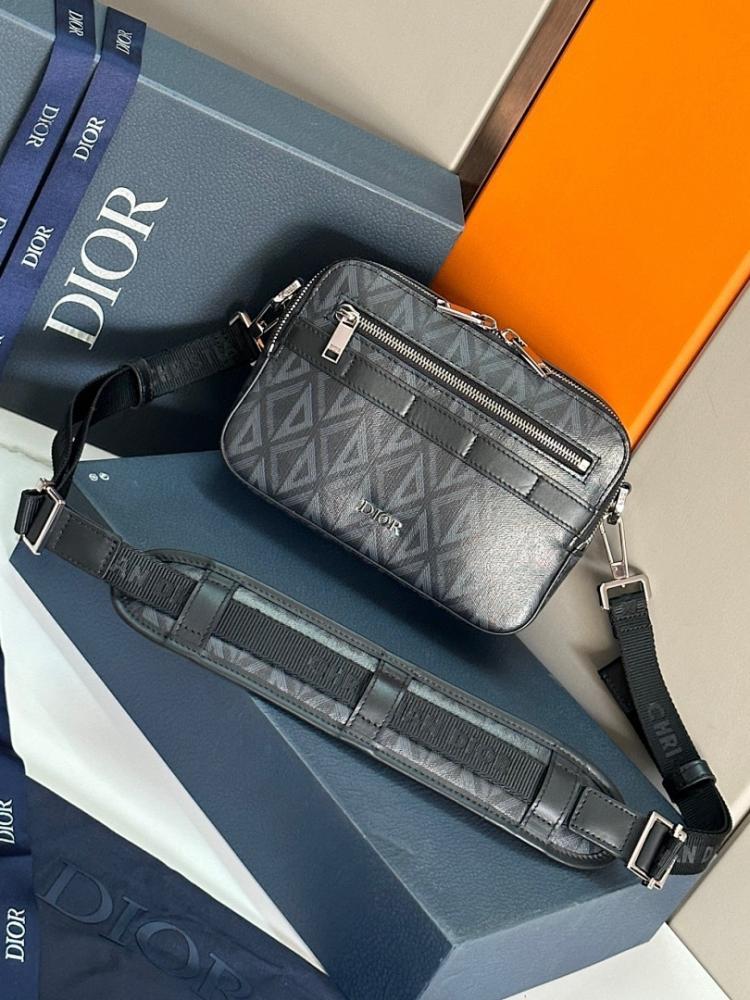 Luxury Stylish Grey Leather Shoulder Bag – Limited Edition