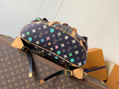 Classic Italian-Inspired Shoulder Bag