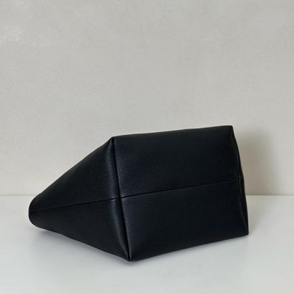 Classic Leather Shoulder Bag