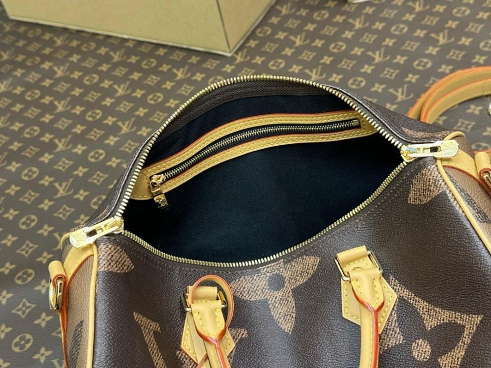 Stylish Refined Gold Monogram Leather Shoulder Bag