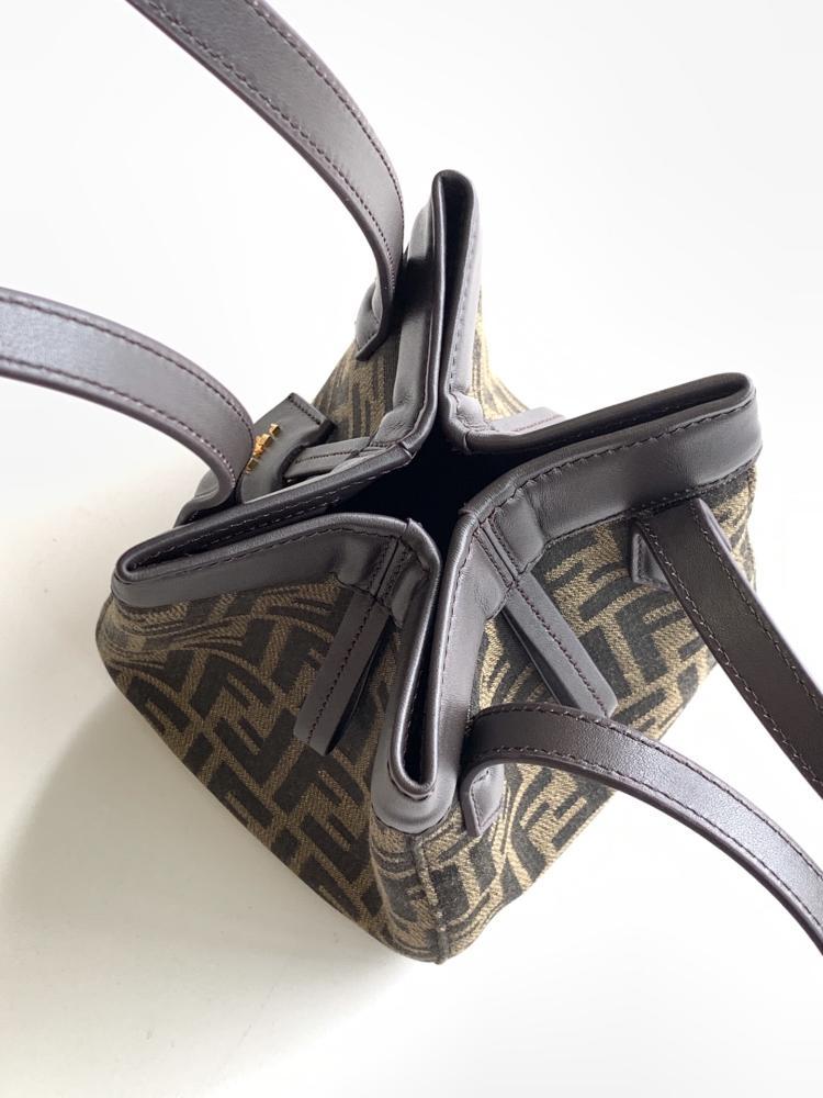 Bucket Bag