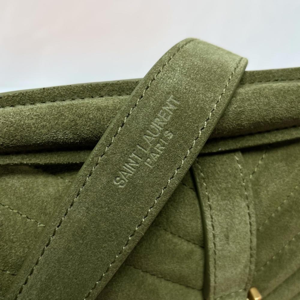 Elegant Leather Top Handle Bag