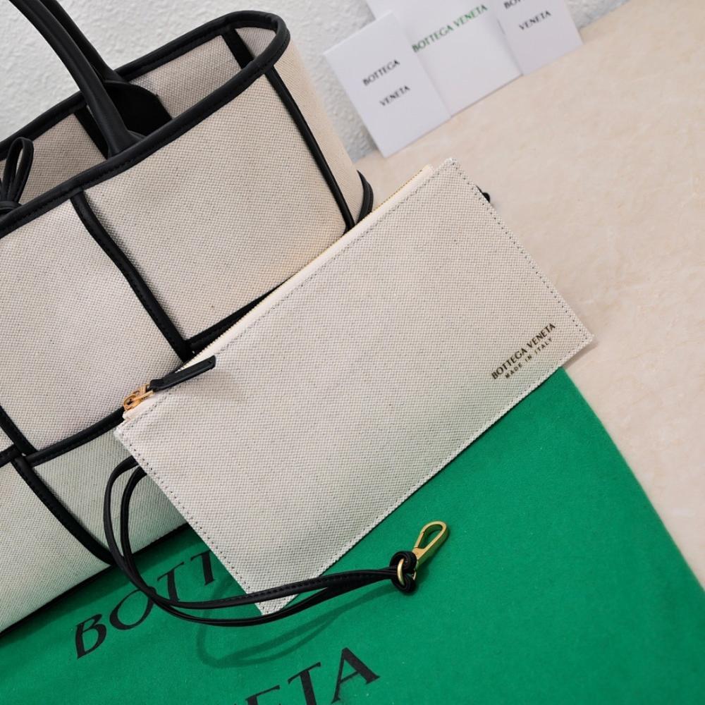 Alma Black Leather Tote Bag