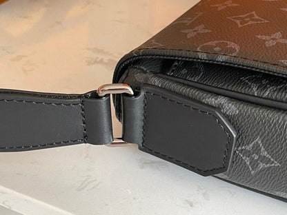 Modern Leather Shoulder Bag – Special Edition