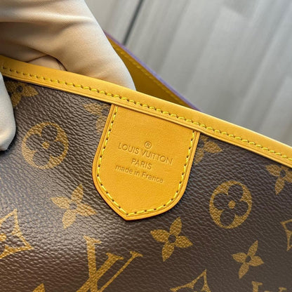 Alma Leather Top Handle Bag