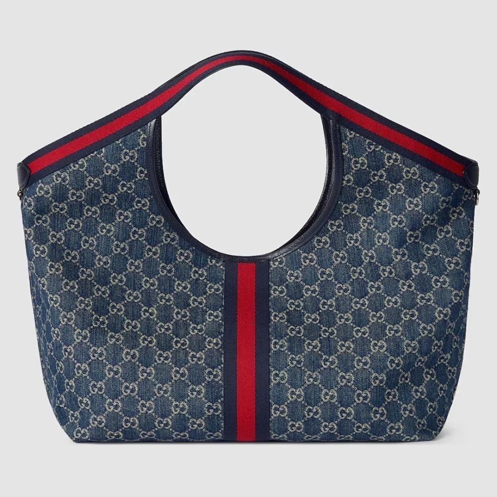 Elegant Refined Shoulder Bag