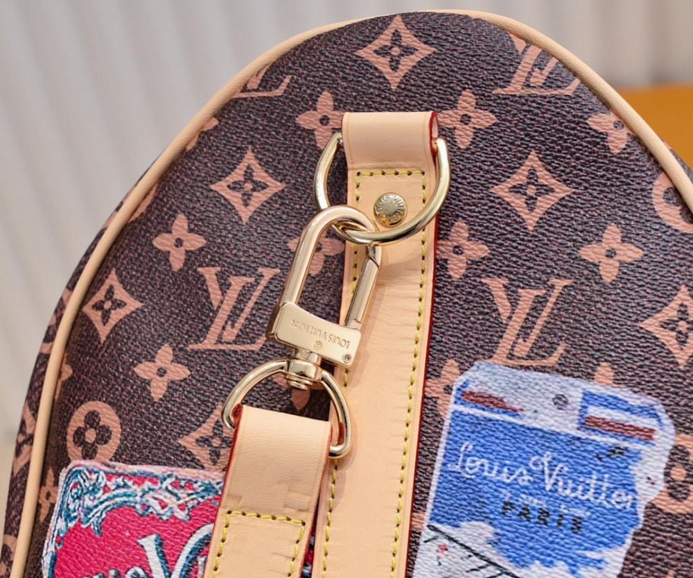 Stylish Refined Leather Crossbody Bag