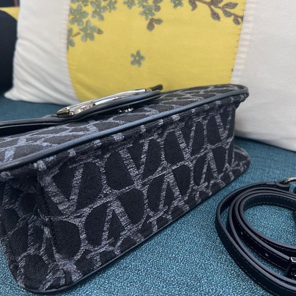 Modern Refined Calfskin Shoulder Bag