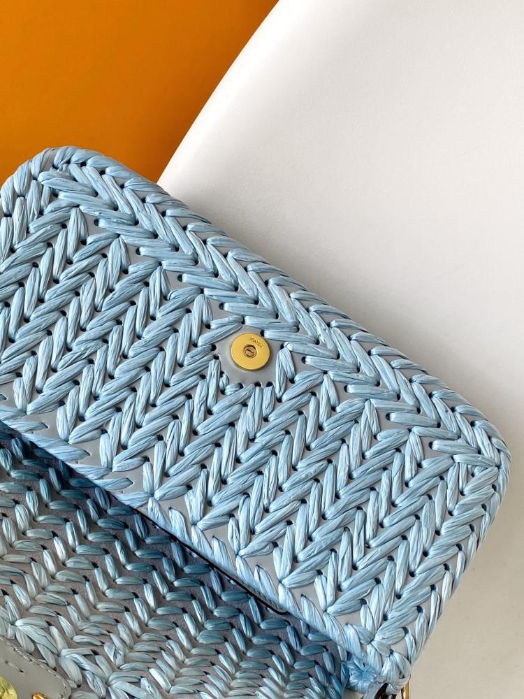 Classic Woven Shoulder Bag