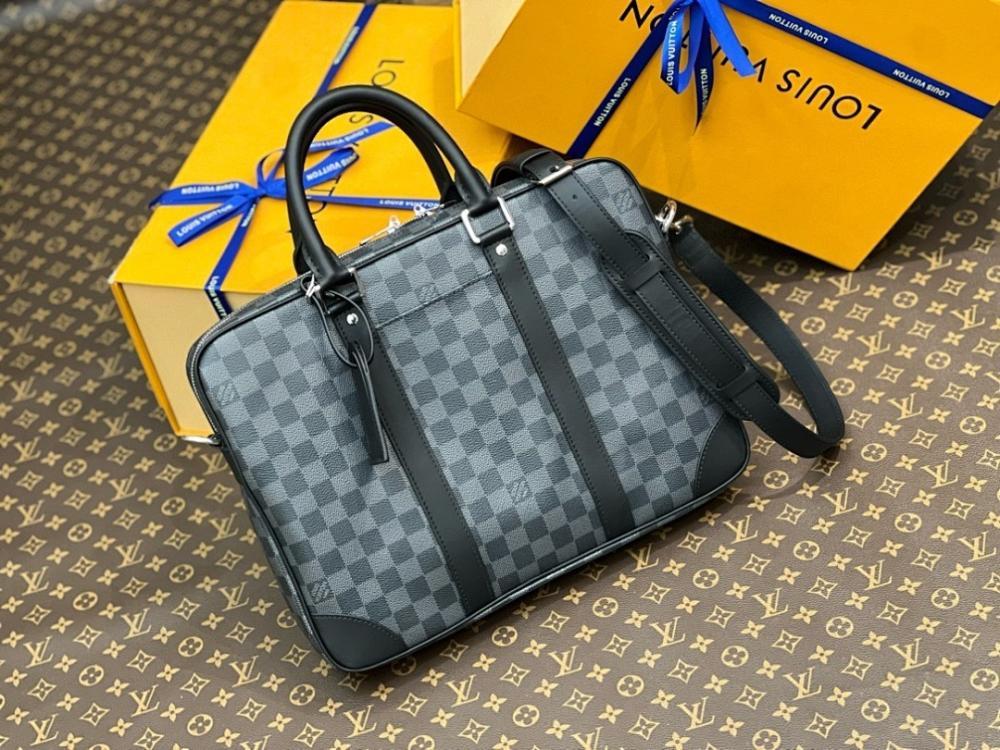 Stylish Quilted Leather Shoulder Bag – Limited Edition