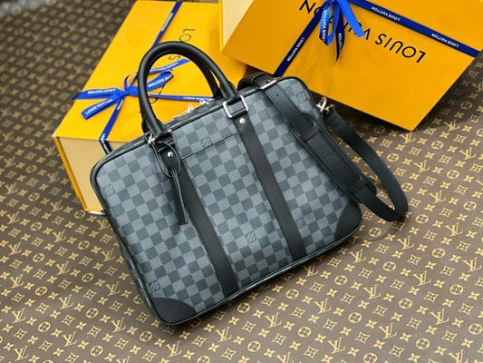 Stylish Quilted Leather Shoulder Bag – Limited Edition